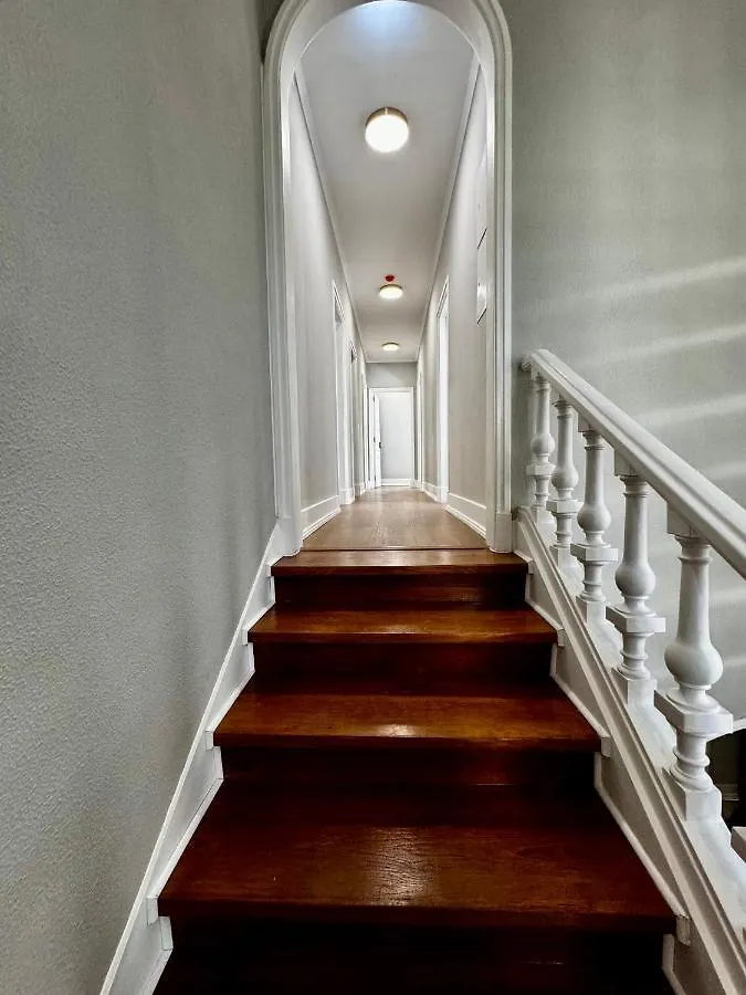 Relax And Explore Lisbon Suites And Rooms Frühstückspension