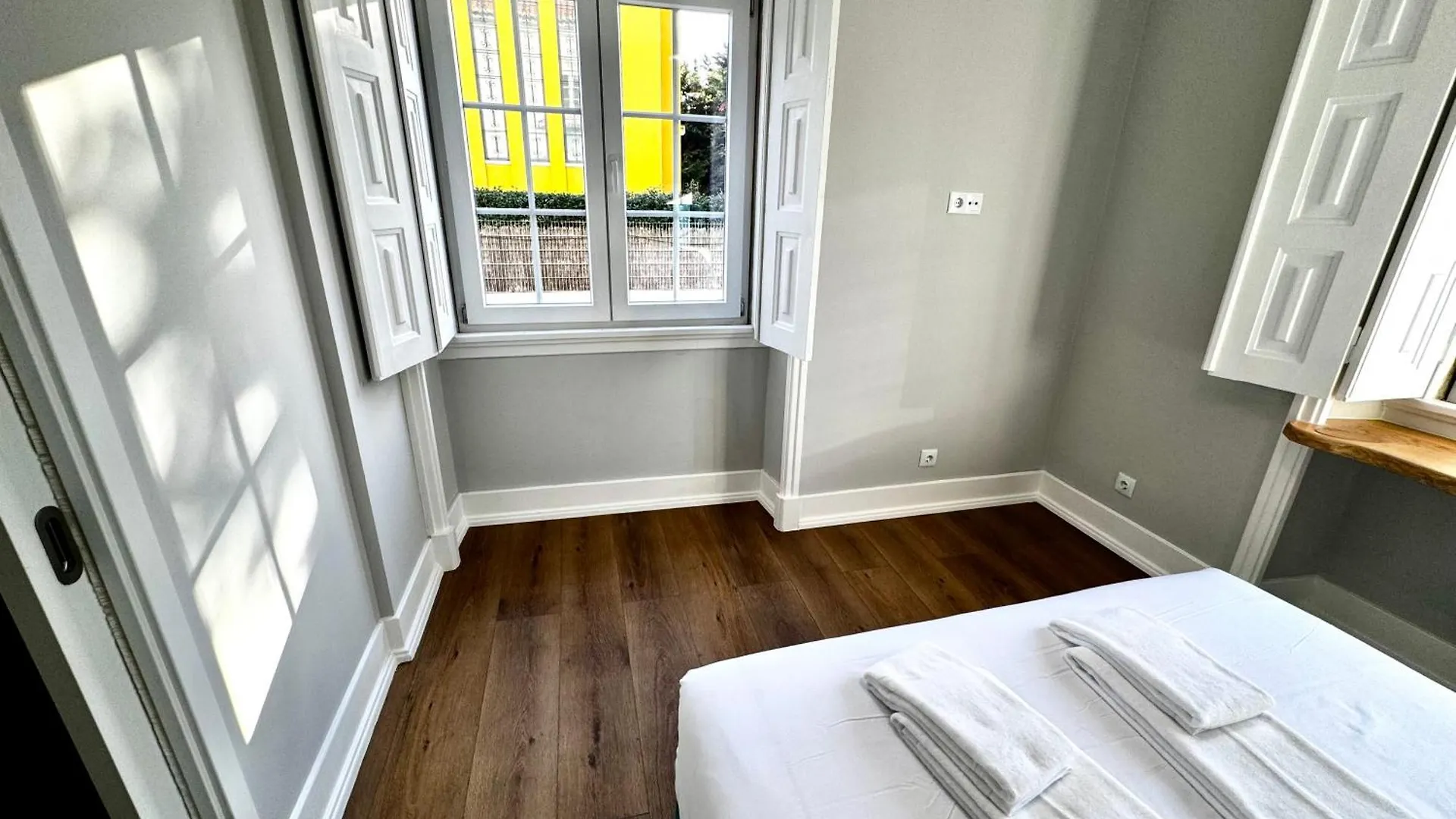 Relax And Explore Lisbon Suites And Rooms Frühstückspension